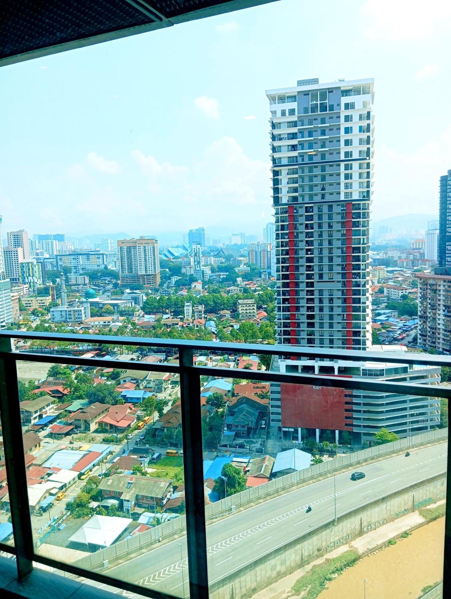 The Summer Suites At Kualalumpur 쿠알라룸푸르 외부 사진
